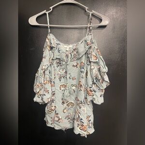 Maurice’s cold shoulder blouse M